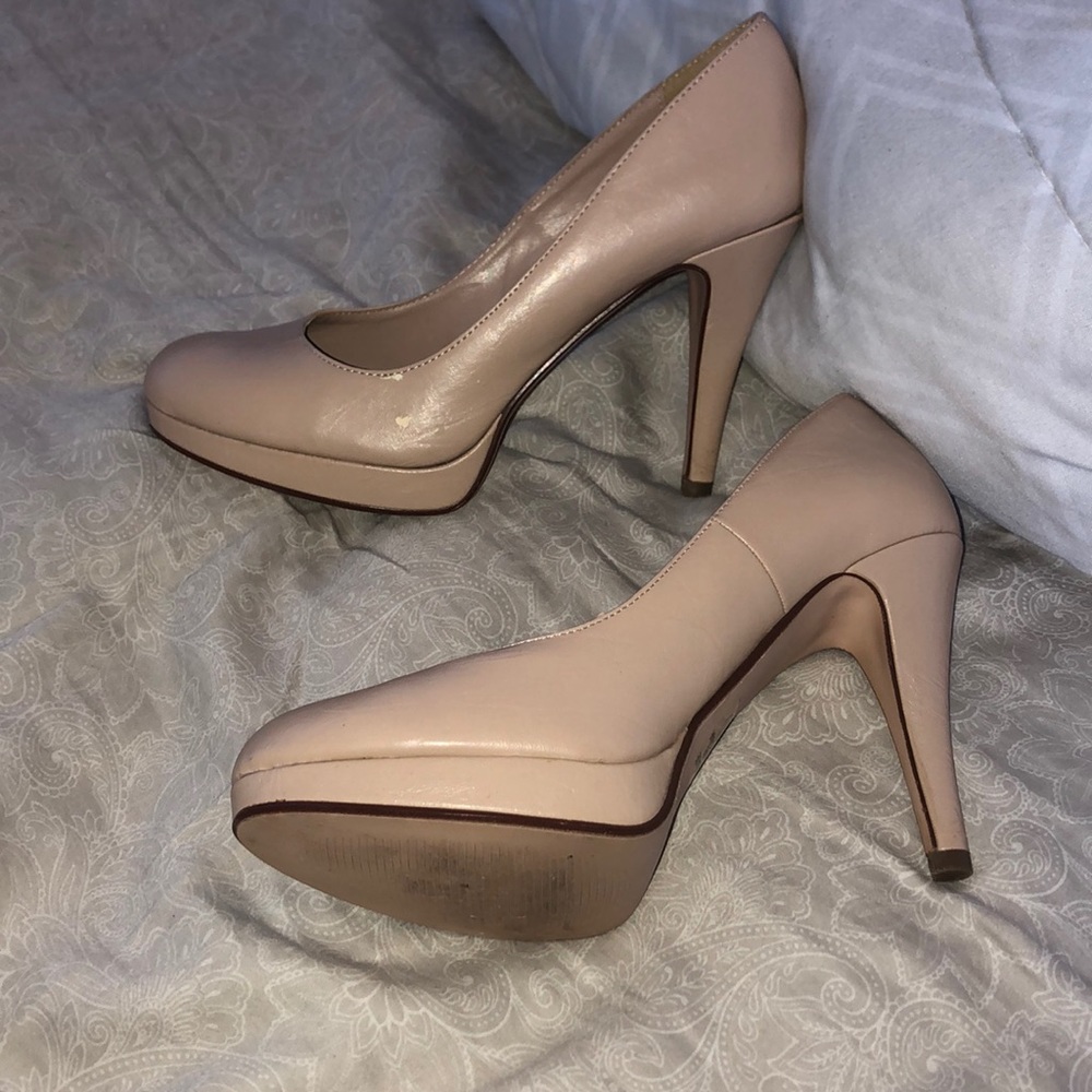 tan heels